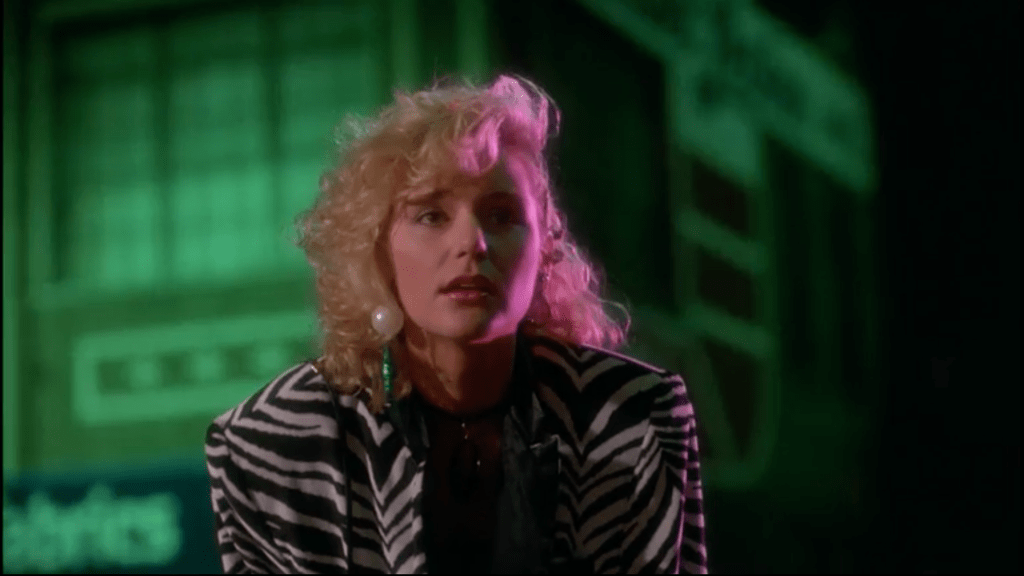 Allison éclairée par les néons