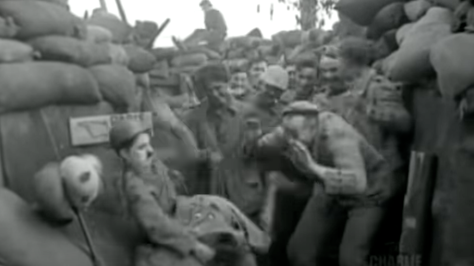 Charlot Soldat (Shoulder Arms, Chaplin, 1918)