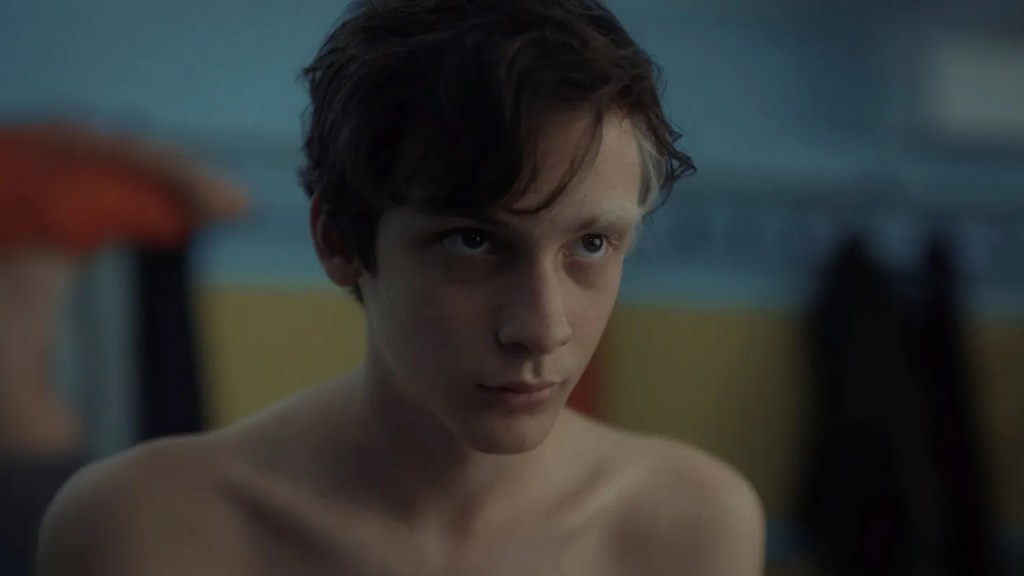 Matteo Corbin (Giulio Feltri) dans The Holy Boy de Paolo Strippoli